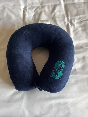 Seattle Mariners Navy Plush Blue Travel Neck Pillow Snap Closure 10"x12"